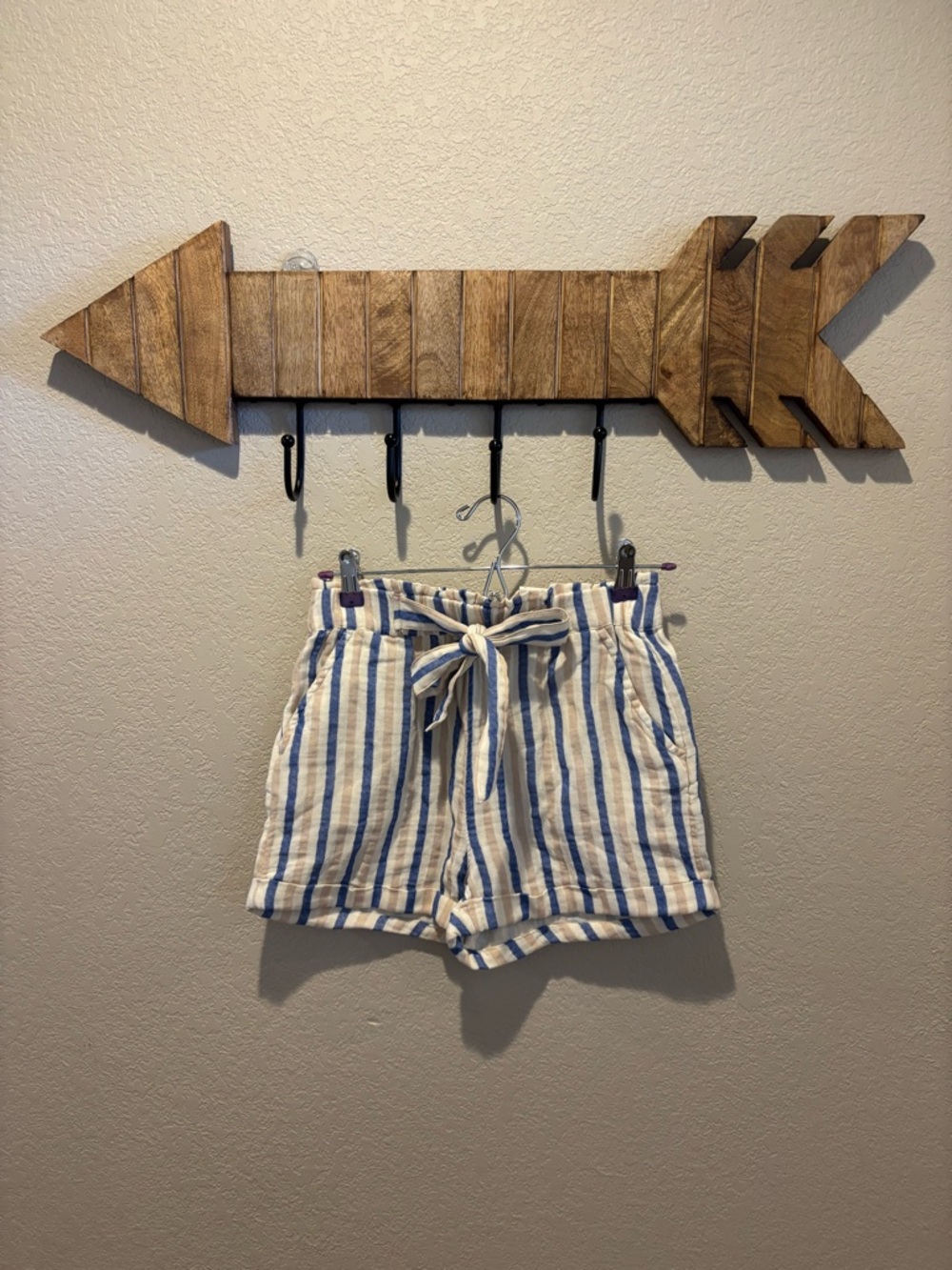 Kohl's Blue & White Striped Tie-Waist High Waist Shorts
